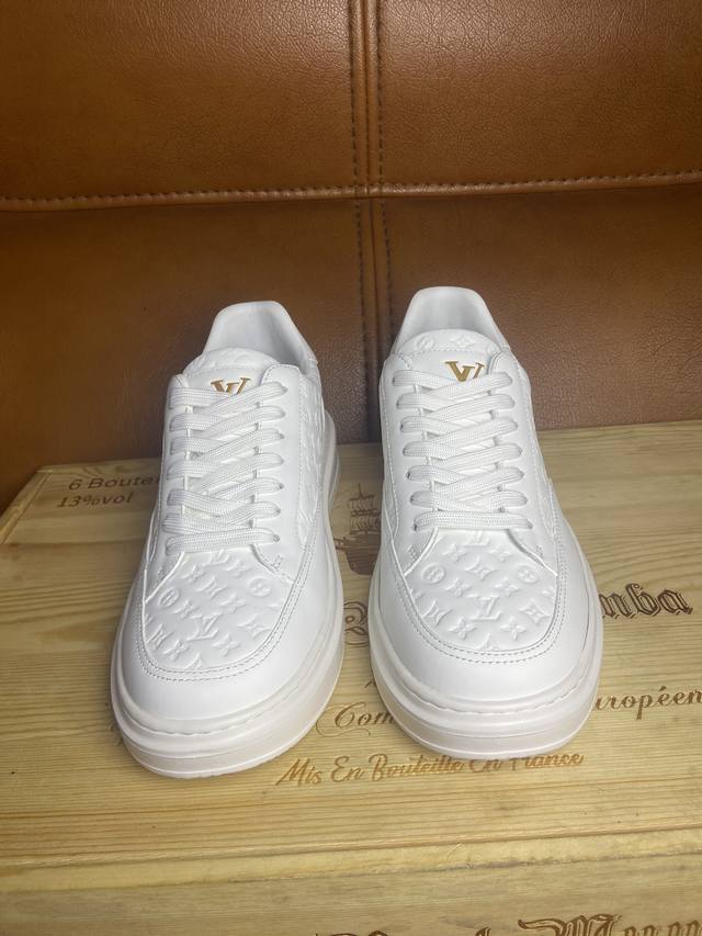 Lou** Vuitt** 路易**-高端品质 原单-鞋面：丝绸小牛皮、摔纹小牛皮、空压品牌图腾；鞋舌.鞋身.丝印品牌logo-内里：水染牛皮-大底：超轻tpu