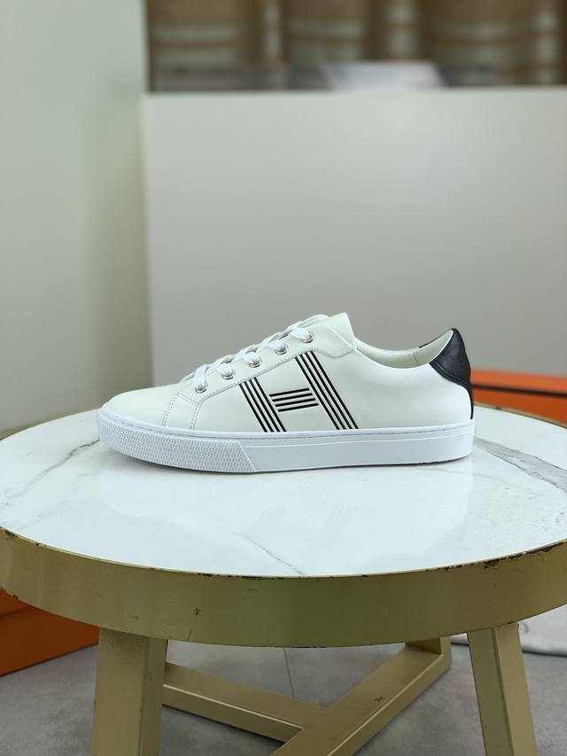 工厂价 实价 Hermes 爱马仕-高端品质 原单-鞋面：小牛皮、激光打孔品牌图腾工艺、鞋口松紧伸缩带、鞋舌丝印品牌logo-内里：进口牛皮-大底：超轻tpr