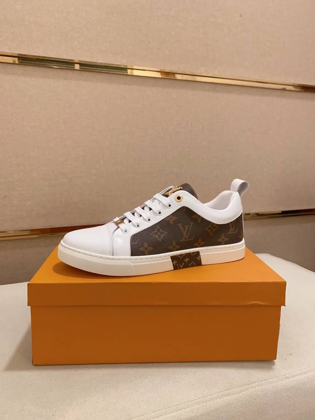 工厂价 Louis Vuitton 路易威登 Lv 顶级新款专柜同步发售，鞋面意大利进口头层牛皮，全进口羊皮内里，完全1比1复刻，鞋底：原厂特供原版底，独家活动