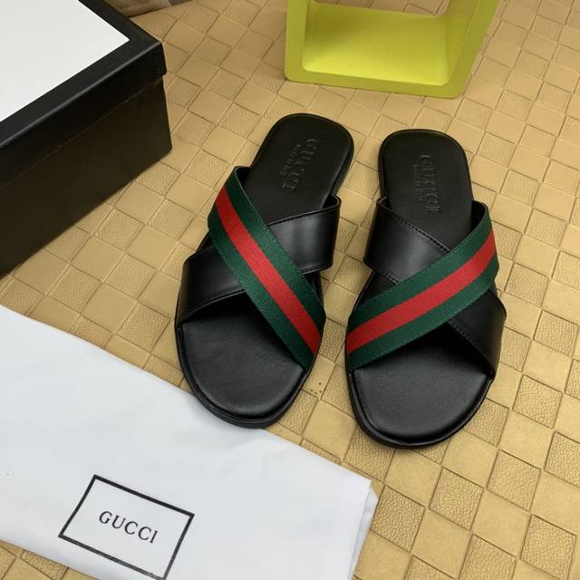 工厂价 四季不停产，长期有货，重金打造，你懂的 Guccl古驰 进口头层牛皮，高端1:1开模定制，原版升级版大底，更轻便，防滑 市场顶级品质，众多明星亲身演绎，