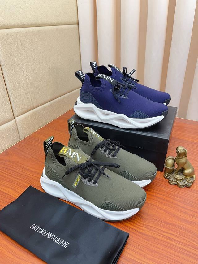 实价： Armani 阿玛尼 运动鞋牛皮面料，透气内里，真气鞋垫，超透气舒适，Pu鞋底轻巧舒适，高级感十足！男码38-44，