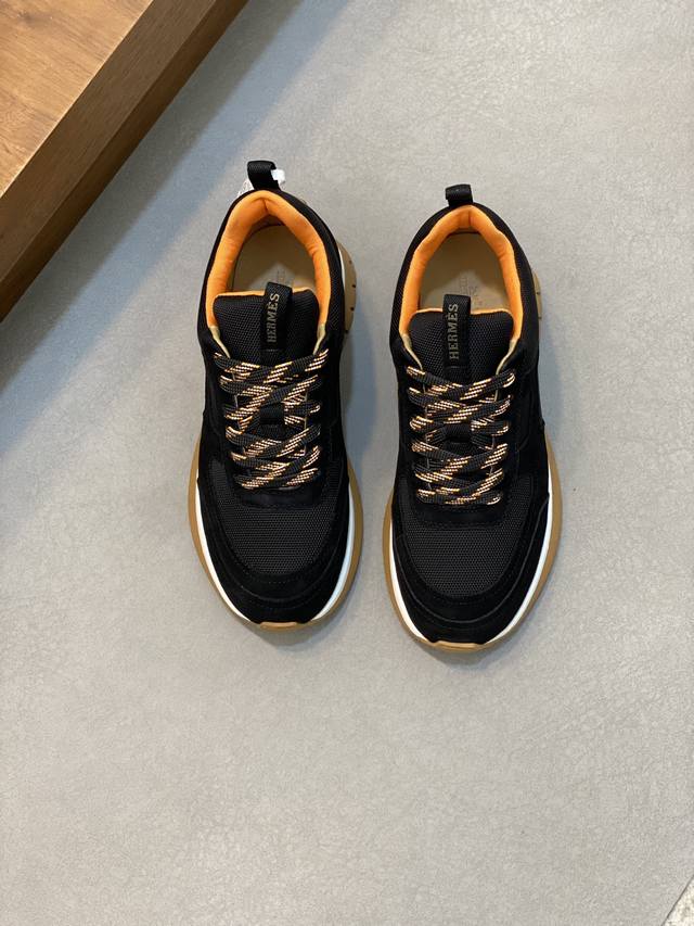 Hermes 爱马仕-高端品质 原单-鞋面：纳帕小牛皮、石头纹小牛皮、鞋身品牌帆布-内里：水染牛皮-大底：超轻tpu发泡 橡胶；双色成型大底-超高品控 做工精细