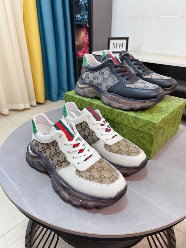 出厂价 Gucci 古奇 新款男鞋高端品牌，最新時尚休闲男鞋，潮流百搭之款，轻松运动风，鞋面意大利进口头层牛皮 真皮内里 加超精细做工 原版个性时尚橡胶耐磨大底