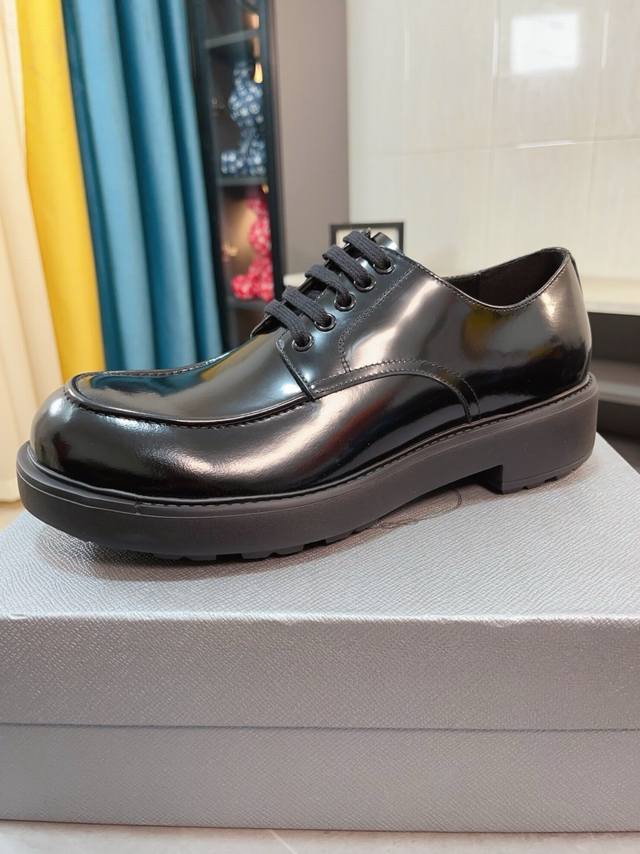 出厂价 Prada 普拉达皮鞋 顶级代购 意大利进口原版定制开边珠牛皮面、全进口水染透气牛皮里垫、原厂特供原版成型底超级舒适，码数：38-44