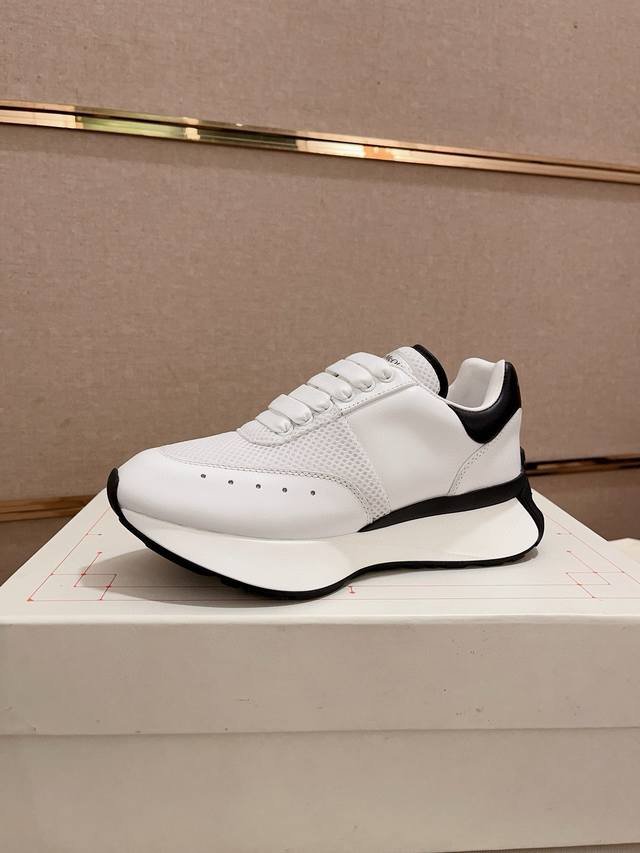 工厂价： 顶级版本 Alexander Mcqueen 亚历山大麦昆 2025春夏男sprint运动情侣款 鞋侧面饰有时尚个性字母seal Logo标志 全皮十