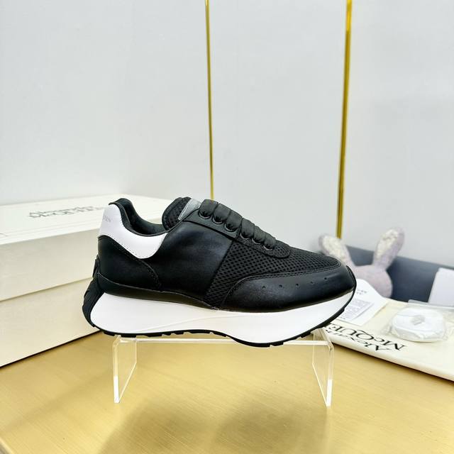 冲量价: 顶级版本，情侣码35-44Alexander Mcqueen 亚历山大.麦昆2024新款sprint运动跑步老爹鞋 顶级版本Sprint Runner