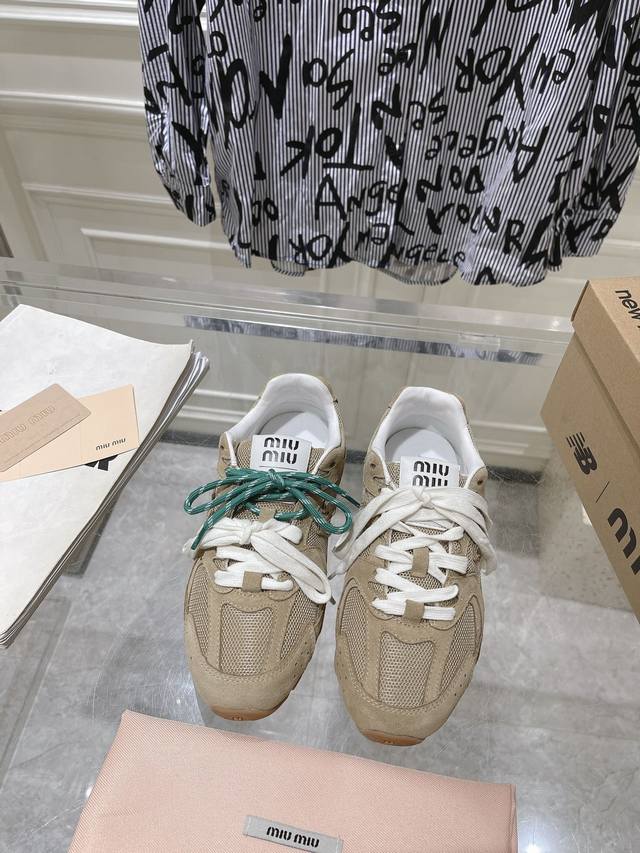 批发价 女鞋 女装 男码+批发价 P20 miumiu 缪缪G0批发价 P27Miu Miu x New Balance联名款运动鞋批发价 P20批发价 P24