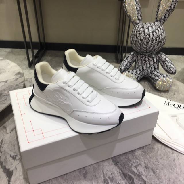 批发价 女鞋 女装 ALEXANDER MCQUEEN 亚历山大.麦昆 早春新款S批发价print运动跑步老爹鞋 顶级版本S批发价print Runner采用了