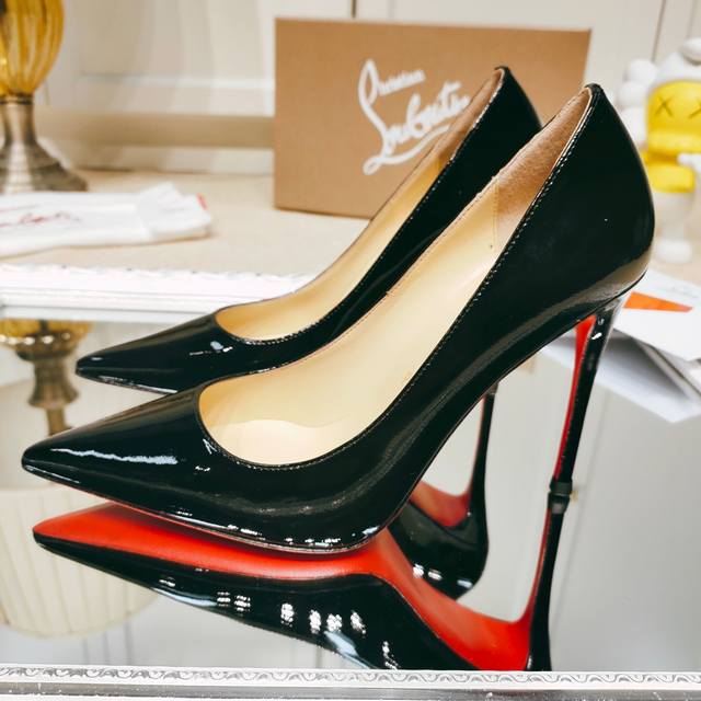 批发直销 女鞋 女装 Christian Louboutin 克里斯提.鲁布托 CL红底鞋早春款。仙女必备的一款高跟鞋，5种跟高任选！原版拆卸开发，原版工艺制作