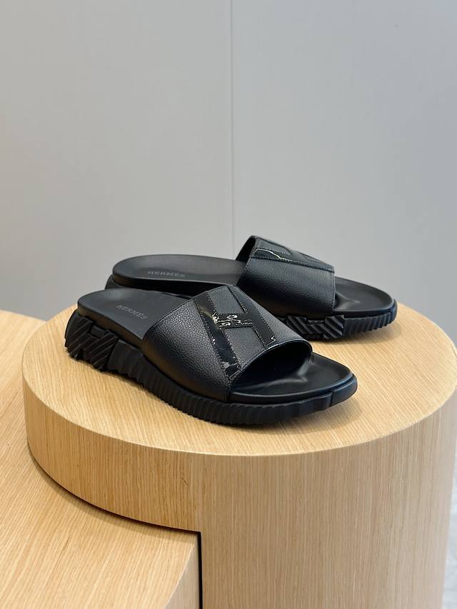 出厂价 实价 HERMèS 爱玛仕 男士凉鞋拖鞋-原版复刻购入原版一比一打造，大底私模，每个颜色对应的大底颜色跟原版一样的。懂货的来超轻鞋底采用对比色设计，脚感
