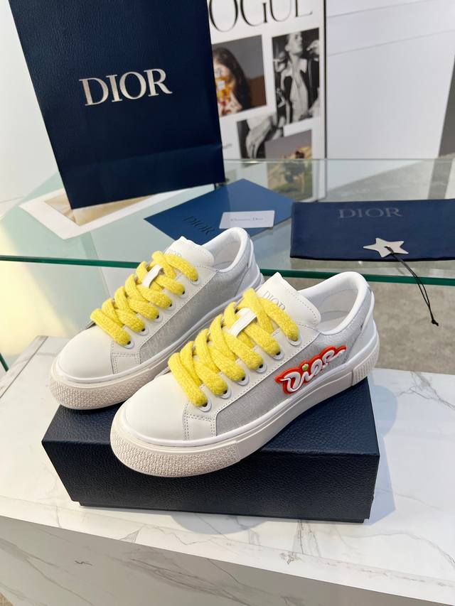 Dior迪奥 P: 情侣款，码数：女款 35-40 41定做不退换 男款 39-44 38.45.46定做不退换 订做 B33低帮运动鞋黑色哑光丝绸头层牛皮和