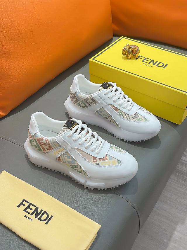 商品名称：FENDI 芬迪 正规码数: 38-44 休闲鞋 商品材料：精选 牛皮鞋面，柔软羊皮内里；原厂大底。