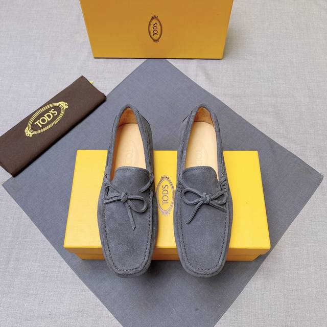 Tods 托德斯豆豆鞋新款男士首选品牌款式新颖时尚独特潮流迎合各种场合不失优雅气质高端大气 牛反绒水染牛皮里防滑耐磨橡胶大底码数38-44