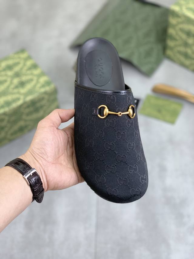 工厂价 实价 古驰半拖商务皮鞋爆款精选 古奇gucci 官网最新款古奇半拖商务皮鞋，爆款版型简洁大气，潮男专属.独有的官网最新品牌原版双g压花素元素古奇原版装饰