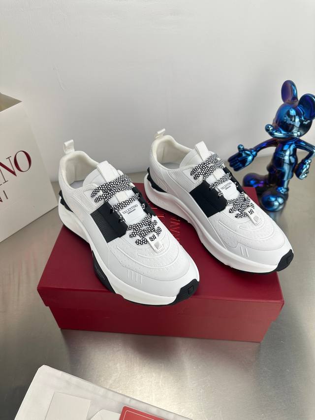 valentino fw arrival～华伦天奴 VT 2025早春 Freedots运动鞋 ！顶级版本！#原版购入开发 追求最高品质 全部采用原版1:1材料