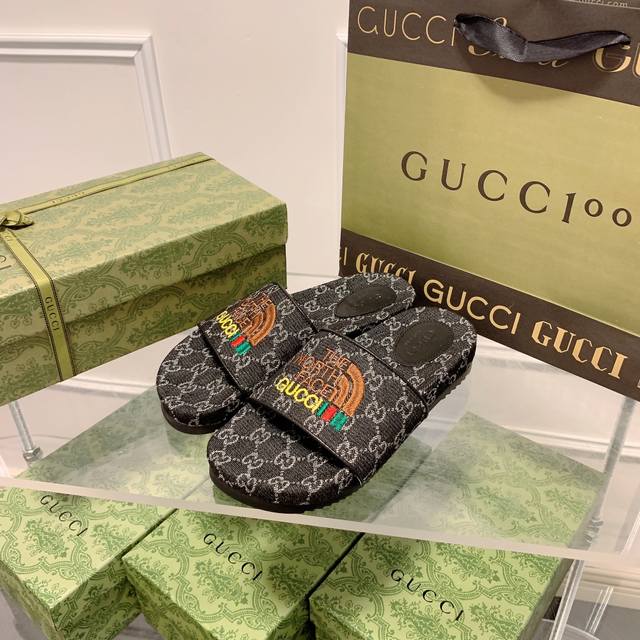 出厂价: Gucci 北面联名春夏新款电绣厚底拖鞋 爆款上线 完美诠释的淋漓尽致！原版开发支持市场任意对比！用心的材料！历经数月打造！版型做到极致漂亮！独具魅力