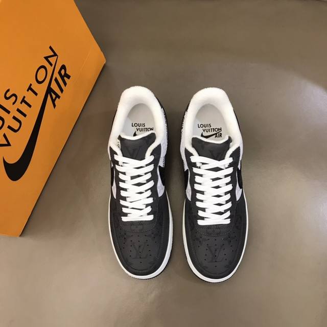 OUIS *UITTO* x OFF-WHITE x Nike 三方联名！潮酷男士休闲运动鞋，配色无敌，设计思路基本上是延续 THE TEN 的风格，Swoos