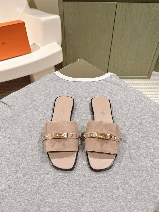 代购级 225 爱马仕新配色 Kelly扣平底拖鞋 好穿百搭，夏日必备高端工具鞋 鞋面小牛皮&定制牛仔布面，内里垫脚小牛皮， 意大利进口牛皮底和牛皮沿条 Siz