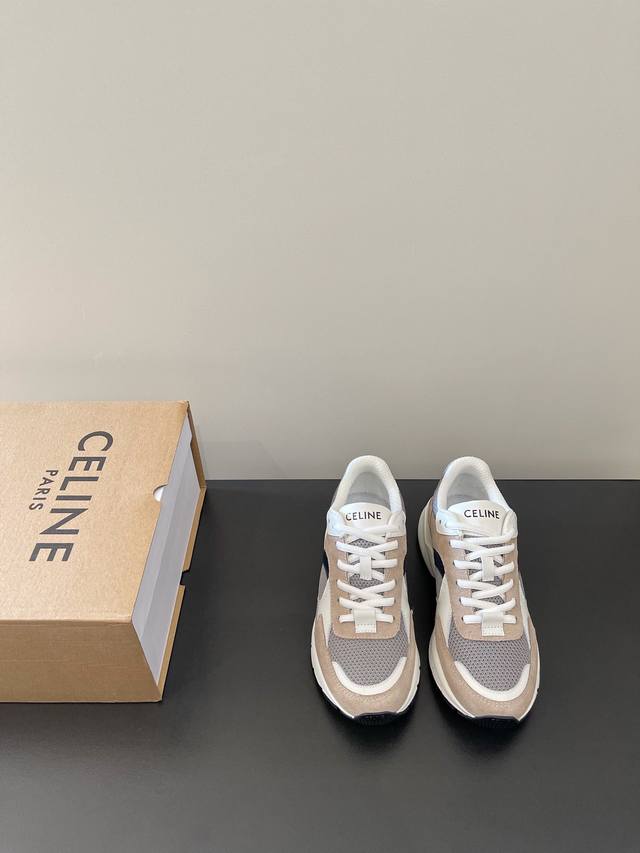 顶级版本 CELINE RUNNER 思琳CR-03运动鞋购入原版1比1开发鞋舌和鞋后帮饰有CELINE标志运动鞋侧面凹印 CR-03字样鞋后帮和侧面压印CEL