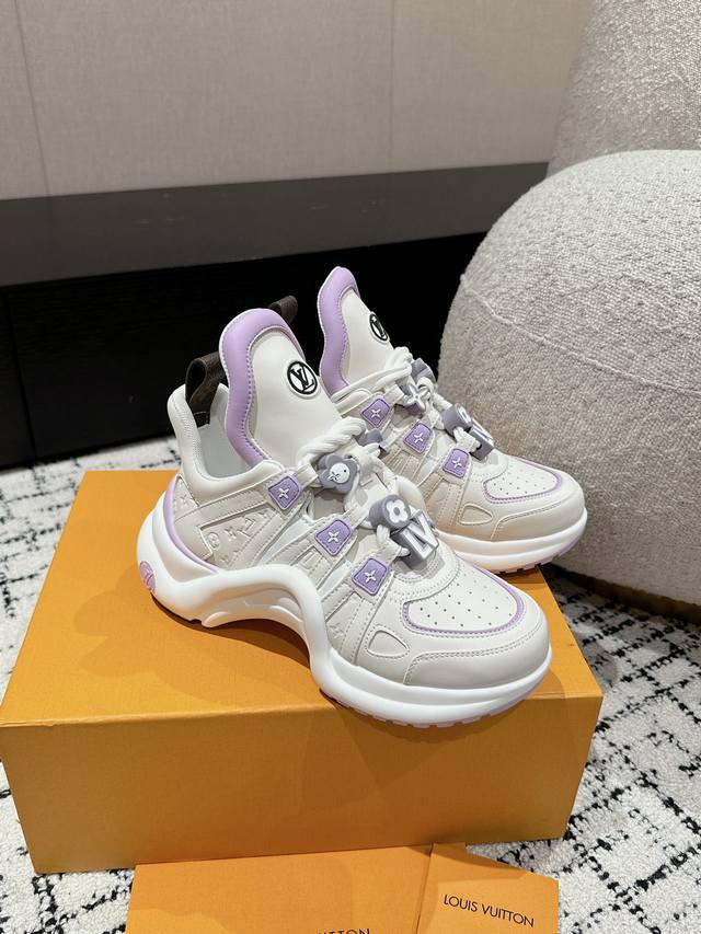 顶级版本Louis Vuiton 路易威登 24 新款 七夕限定 LV Archlight系列拱桥底老爹鞋休闲厚底系带运动鞋顶级版本原版购入开发做货此款LV老爹