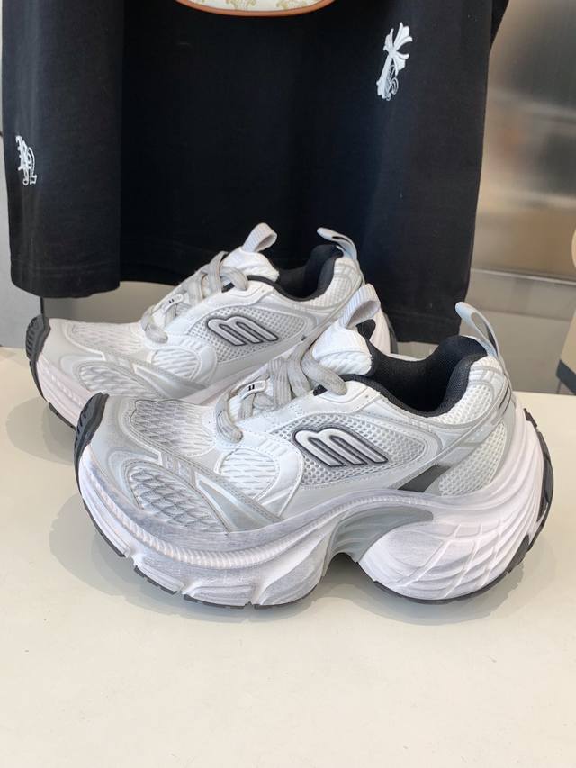 出厂价 顶级版本Balenciaga巴黎世家10xl系列 情侣款老爹鞋 白蓝。原版购入开发 做货 Balenciaga 整体鞋型汲取了Balenciaga Tr