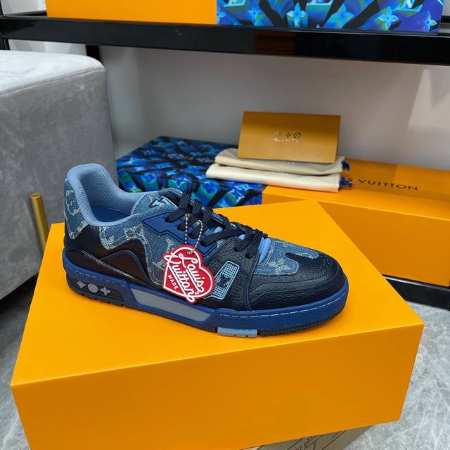 顶级版本 男款上线39-44 45.46 路易威登男装艺术总监 Virgil Abloh 与日本街头时尚大师 Nigo 再度携手，重新演绎经典 LV Train