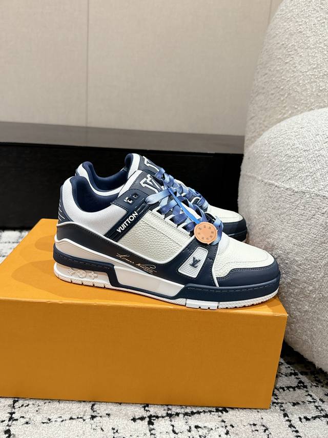 顶级版本 情侣款LV 路易威登L家 Trainer 24 新款 休闲 运动鞋 滑板鞋 LV Trainer 运动鞋的灵感源自复古篮球鞋，代表 Virgil Ab