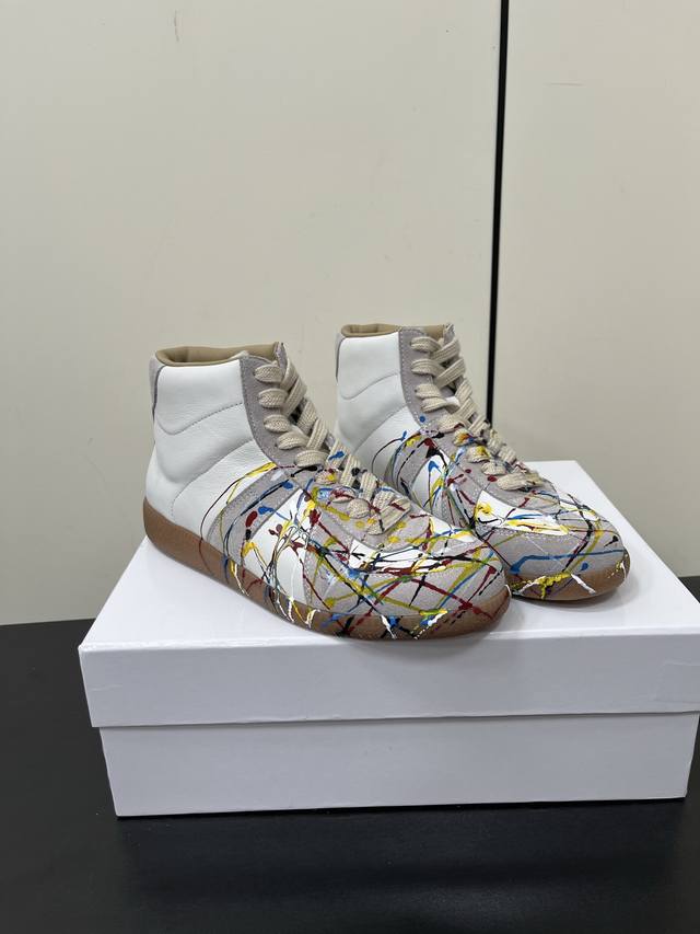 涂鸦 男款 Maison Margiela tibi mm6经典德训鞋高帮版无敌好看，唯一对版 细品多双正品代购回来1比1出模开发！鞋面:牛皮麂皮内里:进口小羊