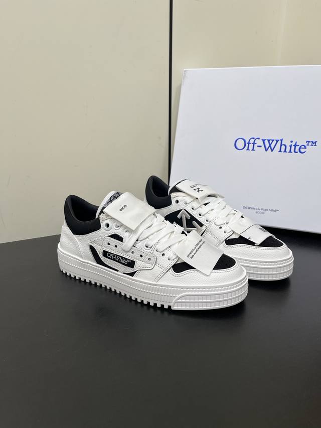 OFF-white2025年早春新款， OFF-white是这几年流行的时尚潮流，原数据打造的一双见一眼就想拥有的美鞋鞋面:头层牛皮内里:牛皮大底:橡胶底码数:
