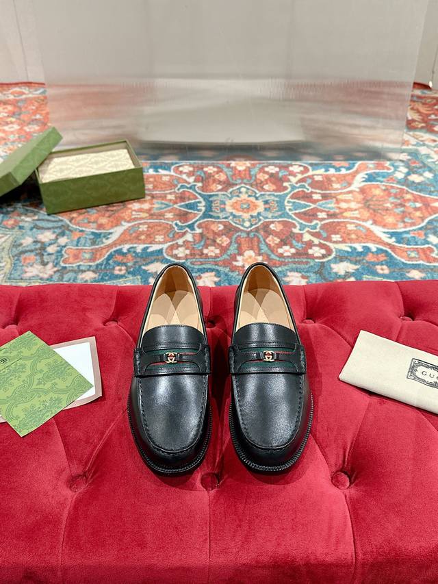 古驰 GUCCI 官网男士商务正装皮鞋更新香港专柜同步新款完全一比一复刻出货专柜品质零差距0采用进口牛皮制作+牛皮内里制作码数:39-44 男38. 45定制