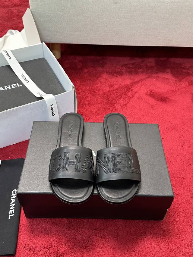厂价 CHANE*｜小香24P新品针织双C平底拖鞋夏天一定要入的凉拖系列鞋面采用原版定制材质内里垫脚是丝绸羊皮意大利进口牛皮大底码数：35-39 40 41定制