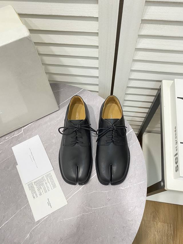 出厂价女款 男款 MaisonMargiela｜MM6马吉拉经典乐福鞋_______________________________这款超多网红在秀，第一晚看上