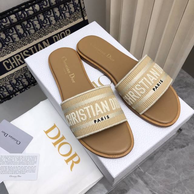 172号花色 迪奥 Dior 2025 春夏新款女鞋 CD字母刺绣logo平底拼色一字拖鞋 市面顶级版本 材质:鞋面进口牛皮 牛皮皮内里+意大利真皮大底 跟高: