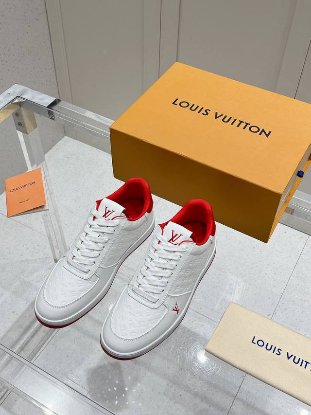 LV家 新款 休闲小白鞋 男款简单时尚 轻便舒适 码数：39-44 45订