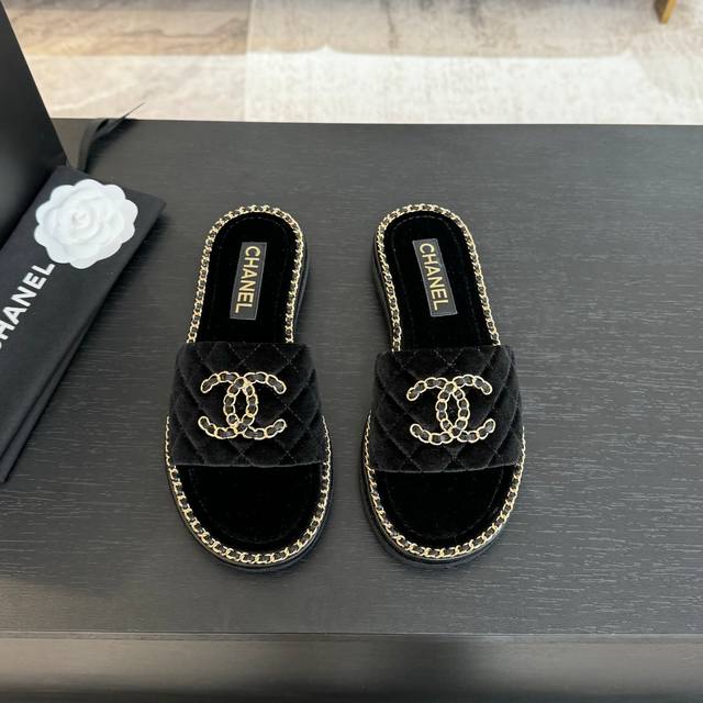 Chanel 25C春夏新款全系列链条拖鞋全系列首发 专柜有的我都有！高版本高品质鞋面牛皮 原版面料 内里羊皮 原版大底Size:35-39 其他码数定