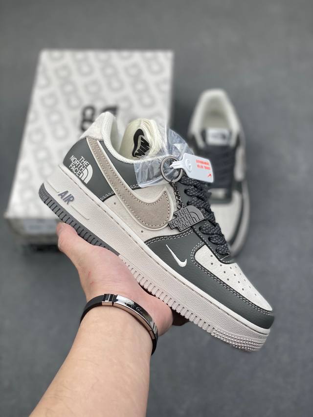 海外限量发售！公司级 air force 1 07 low “联名--浅灰双色” 低帮 运动鞋 休闲鞋 折边针车 工艺难度大 原楦头原纸板 原装鞋盒 定制五金配