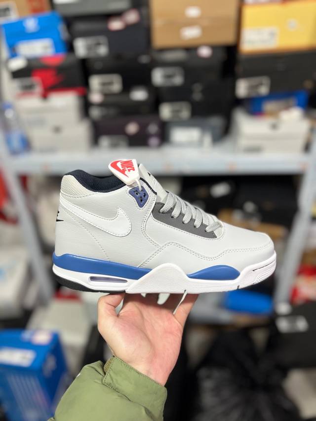 公司级耐克Nike Air Flight 89男子运动鞋 AJ4兄弟款 缓震篮球鞋 重塑80年代后期非凡篮球战靴的经典风范 利落皮革结构搭载卓越缓震系统 重现传