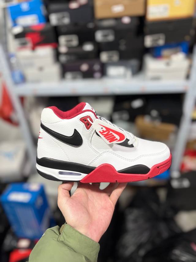 公司级耐克Nike Air Flight 89男子运动鞋 AJ4兄弟款 缓震篮球鞋 重塑80年代后期非凡篮球战靴的经典风范 利落皮革结构搭载卓越缓震系统 重现传