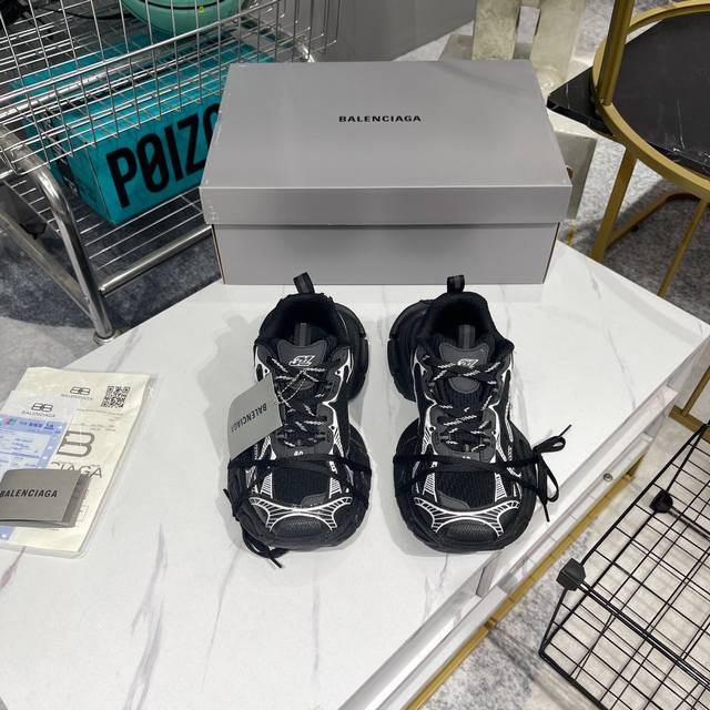 性价比版本出厂： BALENCIAGA 3XL Sneakers 巴黎世家十代网布系带低帮走秀复古老爹鞋 网布材料和聚氨酯 磨损效果 鞋头边缘和后帮 Balen