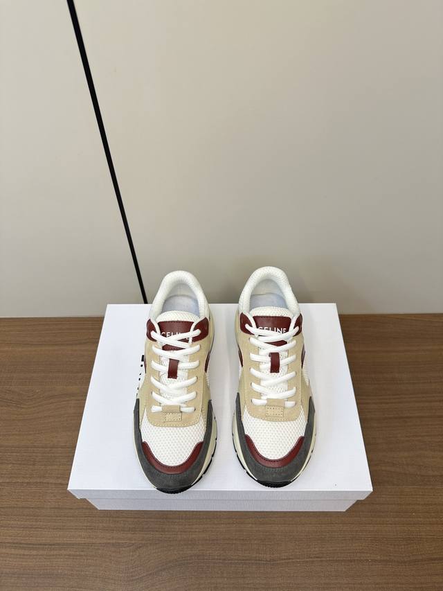 CELINE RUNNER 思琳CR-03运动鞋 购入原版1比1开发鞋舌和鞋后帮饰有CELINE标志运动鞋侧面凹印 CR-03字样鞋后帮和侧面压印CELINE标