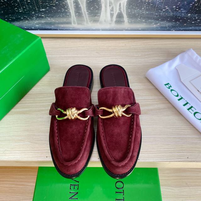 出厂 BOTTEGA VENET* 真皮 金色 金属结绳配饰 男女款 Astaire乐福拖鞋 酒红羊反绒皮 老钱风 乐福拖鞋 原版一比一做法 一致五金 当今流行