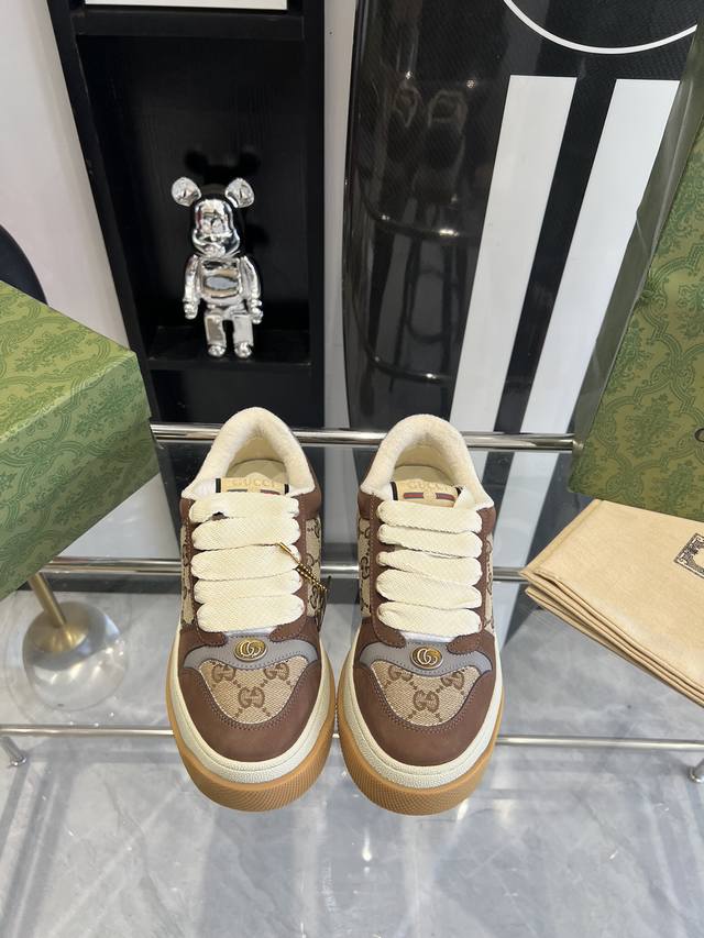 情侣款 GUCCI Screener系列小脏面包鞋Zp购入 一比一完美出货 所有细节 材料全到位码数:35-44