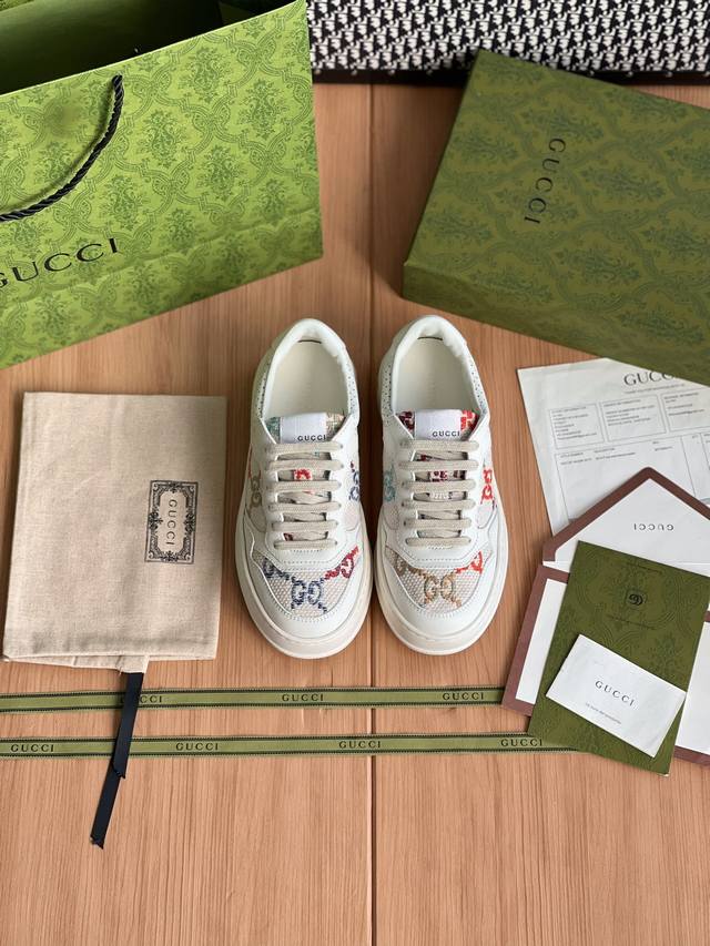 Gucci 饼干鞋整双鞋子采购Zp开发打造，全部定制材料，独家开模大底，细节全部对版出货，连包装也做到跟正品一样。码数:女：35-40 男39-44