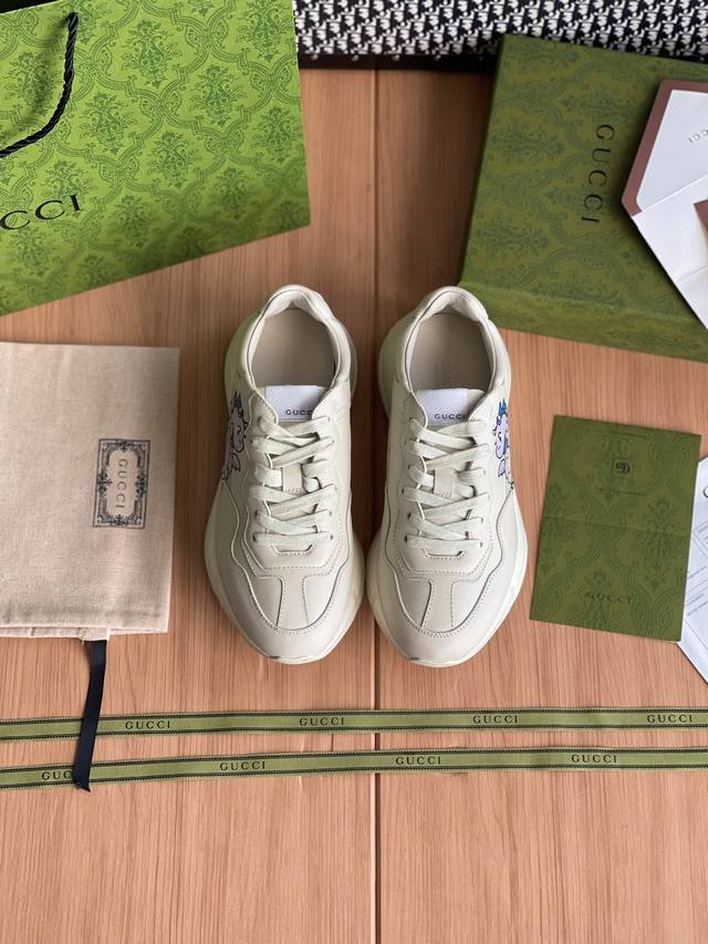 GUCCI 老爹鞋整双鞋子采购Zp开发打造，全部定制材料，独家开模大底，细节全部对版出货，连包装也做到跟正品一样。码数:女：35-40 男39-44