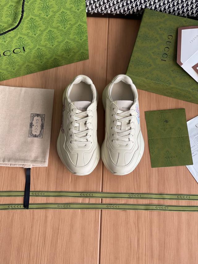 GUCCI 老爹鞋整双鞋子采购Zp开发打造，全部定制材料，独家开模大底，细节全部对版出货，连包装也做到跟正品一样。码数:女：35-40 男39-44