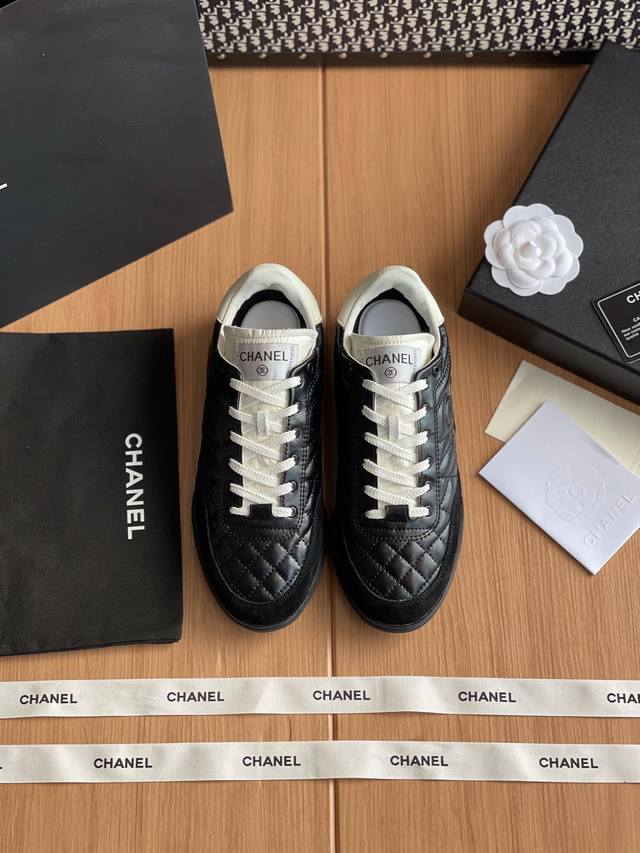 CHANEL香奈儿整双鞋子采购Zp开发打造，全部定制材料，独家开模大底，细节全部对版出货，连包装也做到跟正品一样。码数:35-40