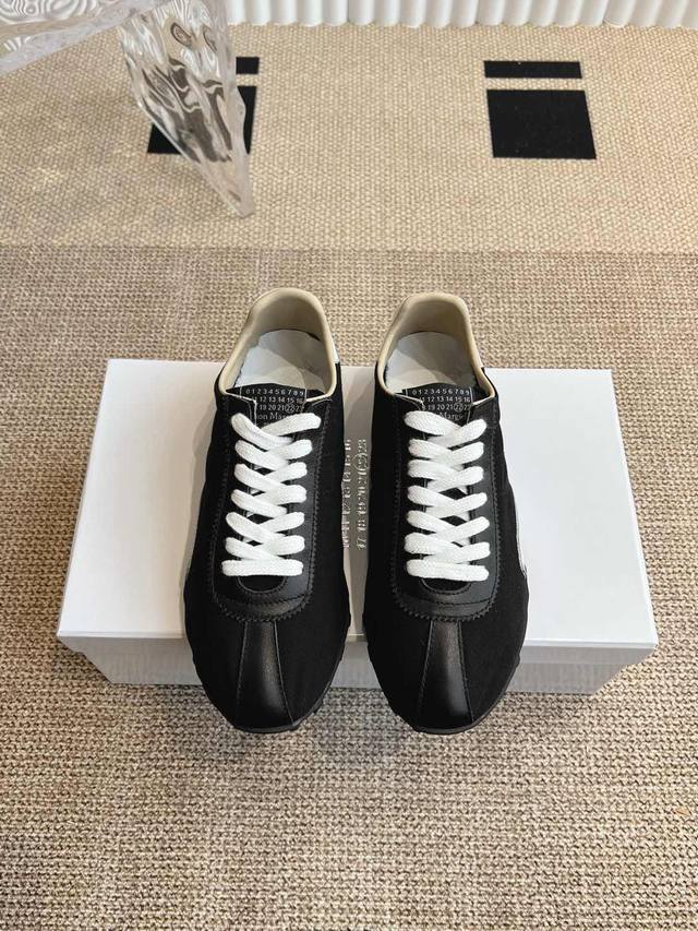 Maison Margiela Sprinters运动鞋 延续品牌独具辨识度的解构主义美学，Maison Margiela 2025春夏系列新款上架！ 新款Sp
