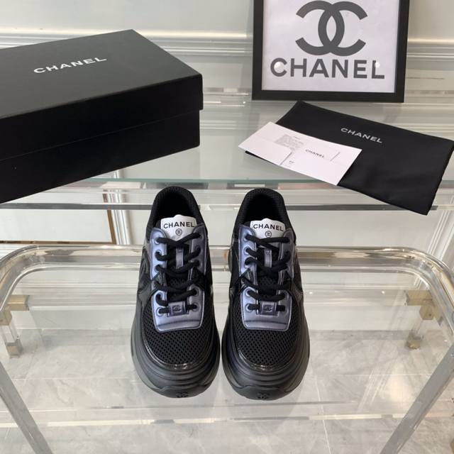 Chanel新款运动鞋 顶级版本 购入原版一比一开发 专柜断货王 各大博主人手必备款 经典超百搭 原版开模皮料空压工艺 原版开模多层组合大底 Size：35-4