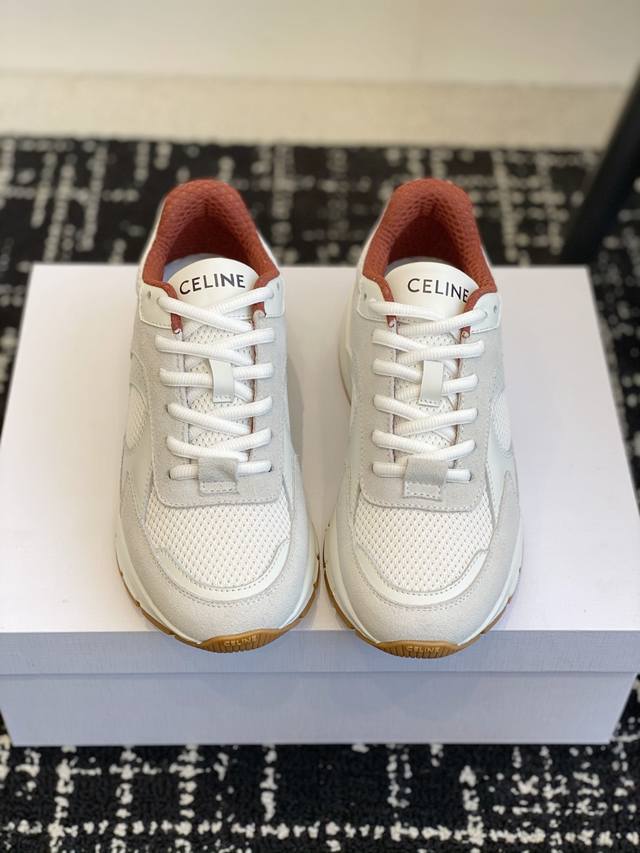 代购级 CELINE思琳赛琳CELINE RUNNER CR-03运动鞋 鞋舌和鞋后帮饰有CELINE标志运动鞋侧面凹印CR-03字样鞋后帮和侧面压印CELIN