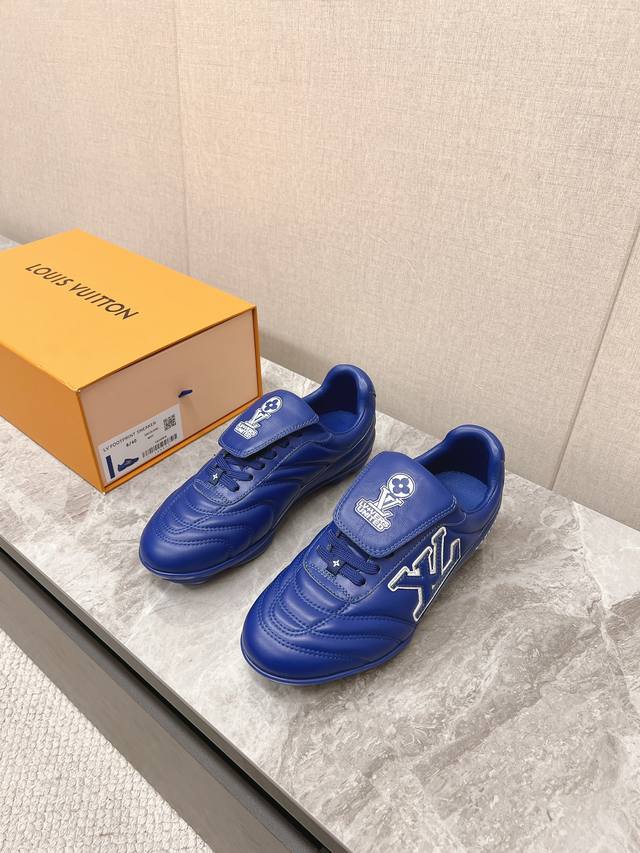 LV路易威登最新Footprint系列 情侣款足球运动鞋原版购入开发 做货 这款 Footprint Soccer 运动鞋于2025春夏系列时装展中亮相，是Ph